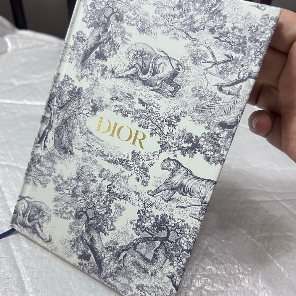 New!Dior notebook - Picture 2 of 7